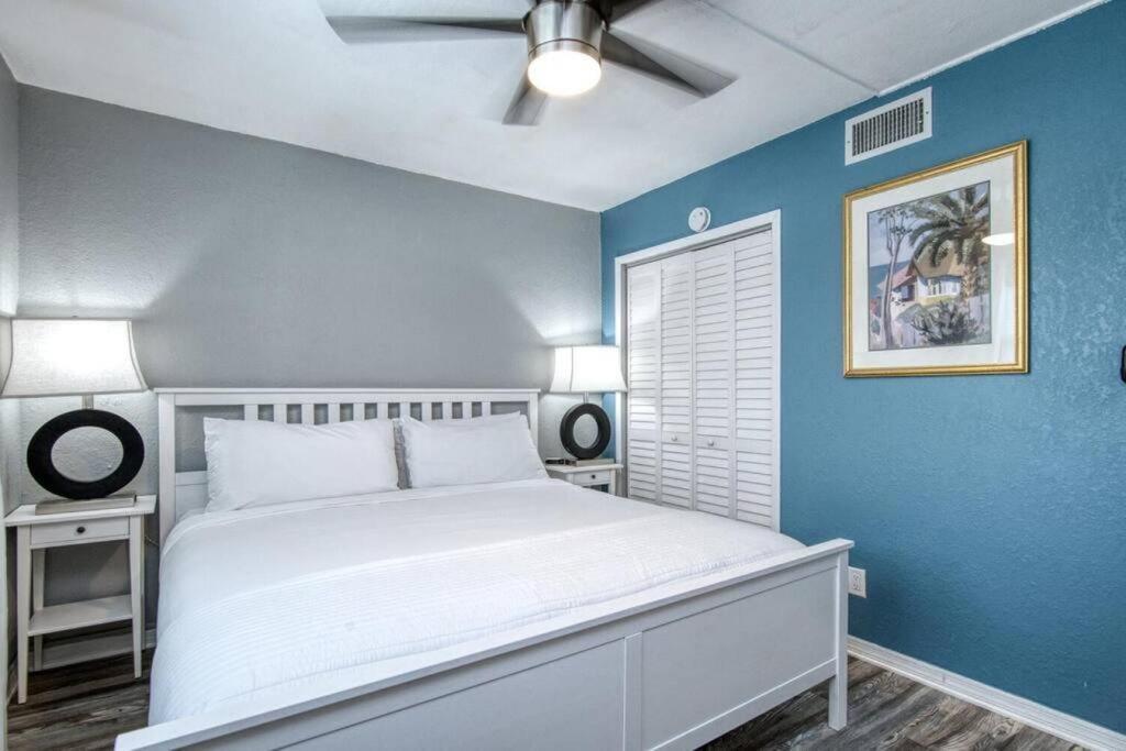 Sunset Beach Suites At Madeira Beach! Pet Friendly With Summer Breezes! - Suite 6 سانت بيتي بيتش المظهر الخارجي الصورة