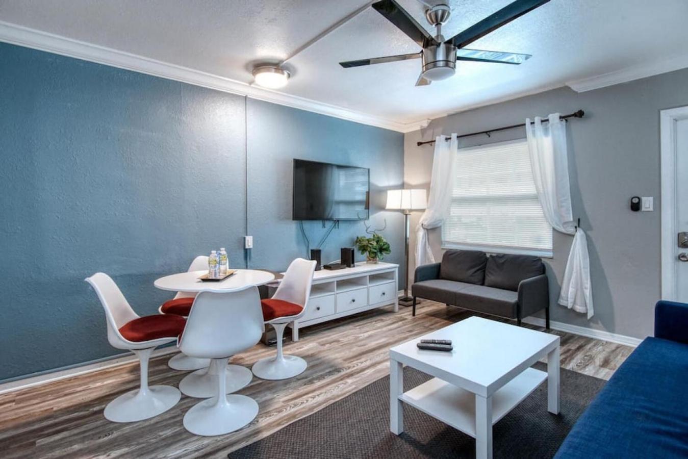 Sunset Beach Suites At Madeira Beach! Pet Friendly With Summer Breezes! - Suite 6 سانت بيتي بيتش المظهر الخارجي الصورة
